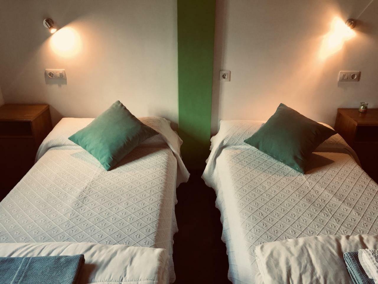 Albergue Paloma Y Lena 사리아루고 외부 사진