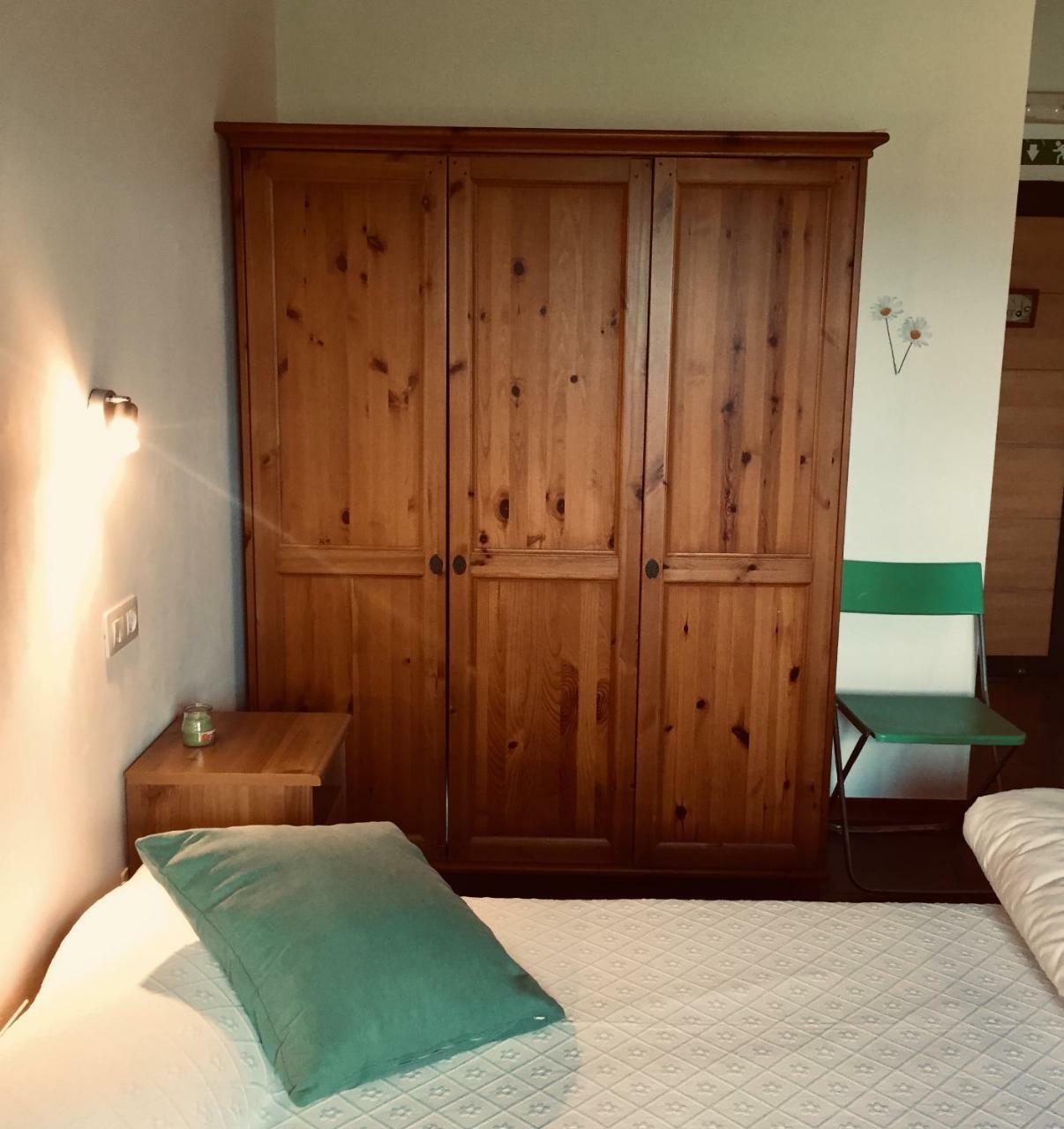 Albergue Paloma Y Lena 사리아루고 외부 사진